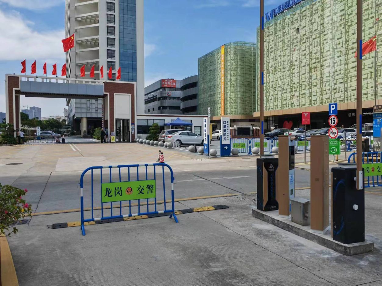 龍崗平湖街道交警大隊無人值守停車場 政務(wù)機構(gòu)智慧停車場案列 第4張