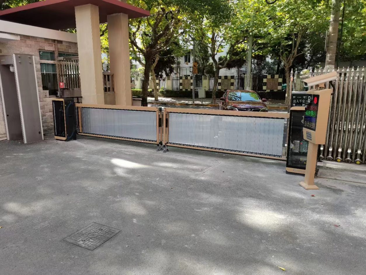 上海某職業(yè)技術(shù)學(xué)校智慧停車(chē)案列 平安校園智慧停車(chē)案列 第3張
